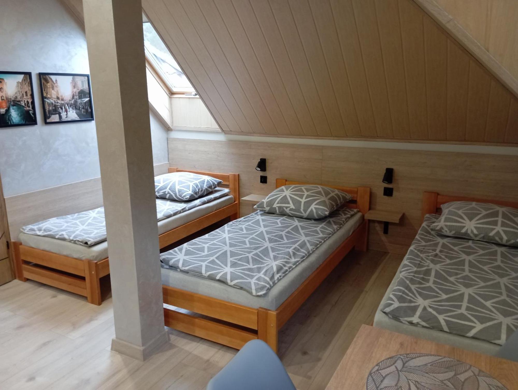 Zacisze Apartamento Rozalin  Quarto foto